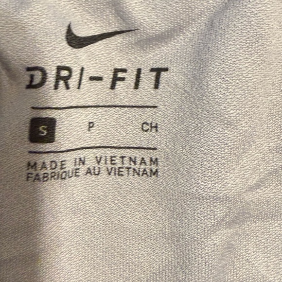 Nike Dri-FIT Light Gray Shorts - Picture 3 of 4